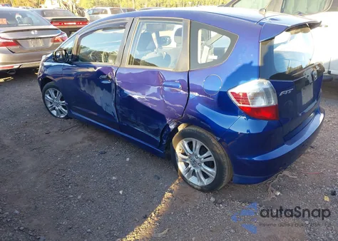 2009 Honda Fit Sport from USA, damaged, VIN JHMGE884X9S053892